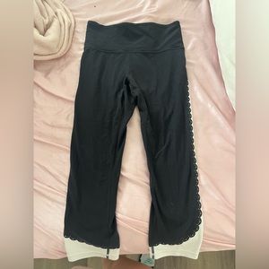 Athleta Capri Leggings